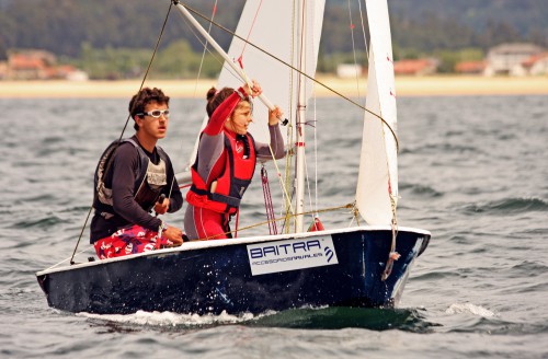 2Pablo Carneiro y Lucía Arana, ganadores del Trofeo Baitra 2014 en clase Cadete © Rosana Calvo