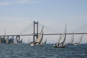 3Espectacular salida bajo el puente de Rande (medios)