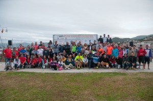 1Foto de familia con los ganadores del I Vertiatlón Solidario de Baiona