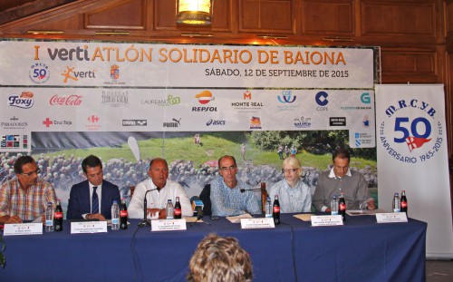 Rueda de prensa I Vertiatlón Solidario de Baiona