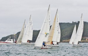 2La competición de J80 se desarrollará en la bahía de Baiona  - Foto © Rosana Calvo