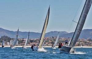 3Parte de la flota en la bahía de Baiona - Foto © Rosana Calvo