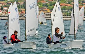 Grupo de Optimist en el Campeonato Baitra del 2015