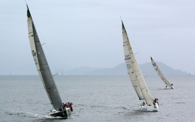 «Aceites Abril», «Solventis», “Bunda, «Balea Dous» y «Sebrala Dos», primeros líderes de la 52ª Regata Ribeiro – Rías de Galicia