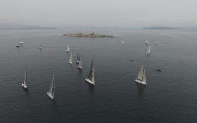 La ausencia de viento provoca la anulación de la etapa para todos los grupos menos ORC 1 y 2 en la 52ª Regata Ribeiro – Rías de Galicia