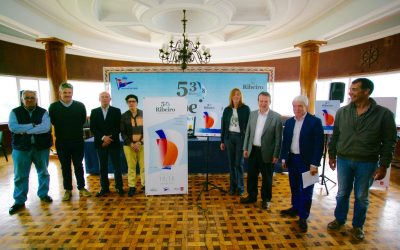 “Velas de colores”,  imagen del cartel de la 53ª Regata Ribeiro – Rías de Galicia