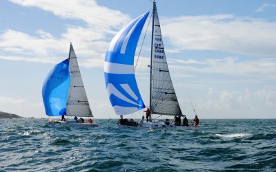 La regata Interclubes de la Ría de Pontevedra entra en su recta final con etapa en el Real Club Náutico de Sanxenxo