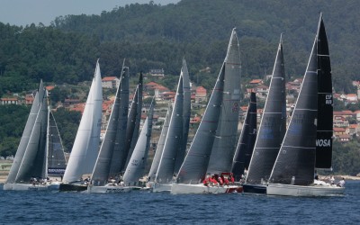 El viento hace de las suyas en la Ría de Pontevedra y “Pairo 8” es el primer líder en ORC 1 en la Regata Rías Baixas