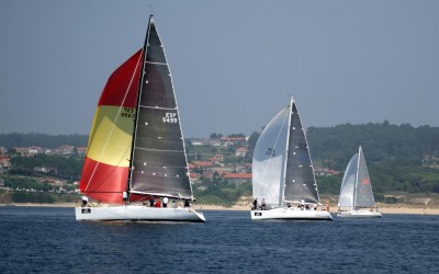 La Regata Rías Baixas inscribirá este año cinco vencedores y la clase ORC 1 anuncia enorme batalla para relevar al “Aceites Abril”