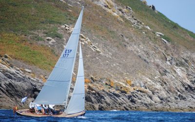 Pingüino Uno, Cassandra y A Meca, primeros líderes de la XI Regata das Illas Atlánticas para barcos Clásicos y de Época